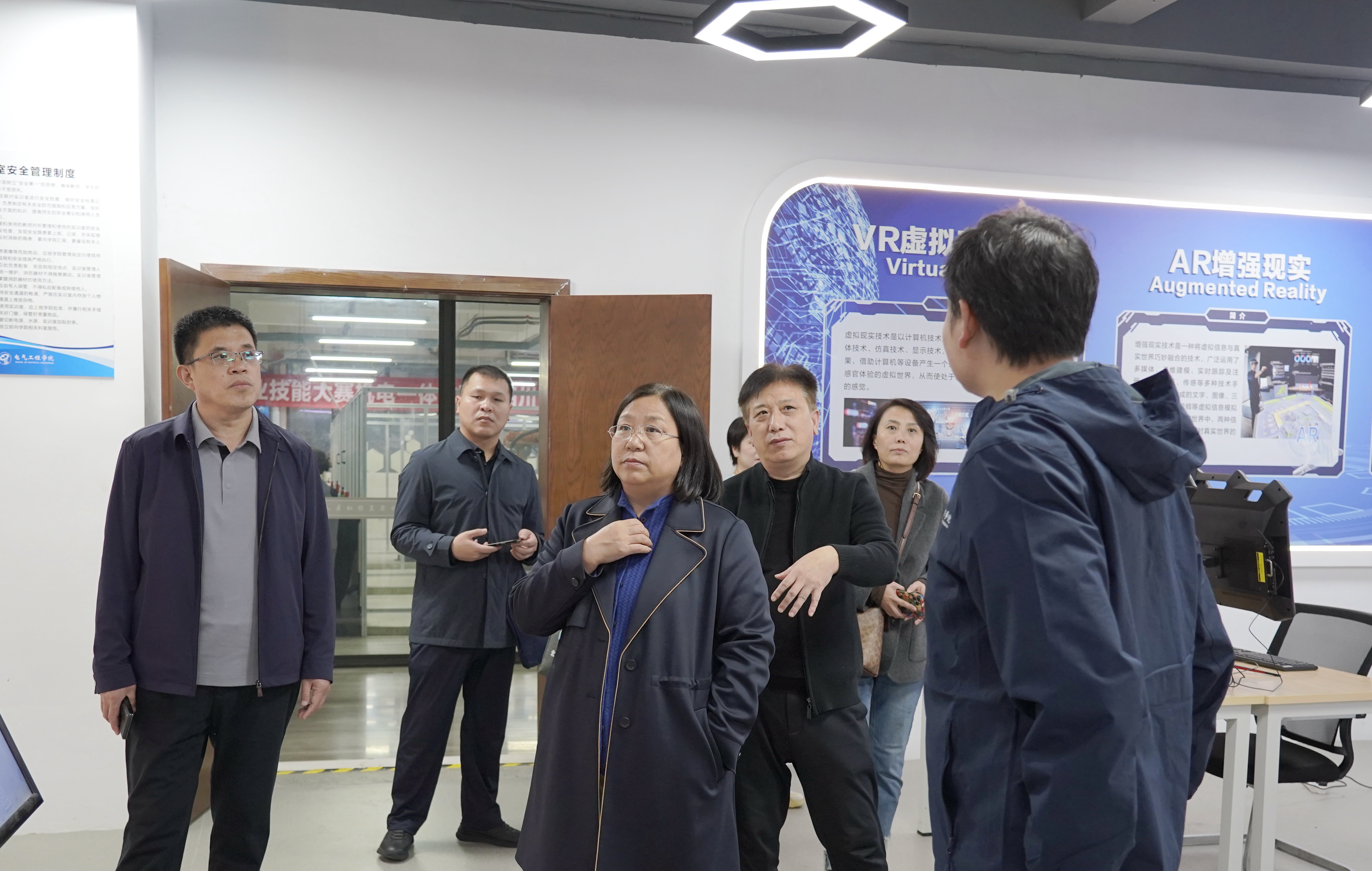 652CC318150DA8DE7337714E44269364.JPG 652CC318150DA8DE7337714E44269364.JPG